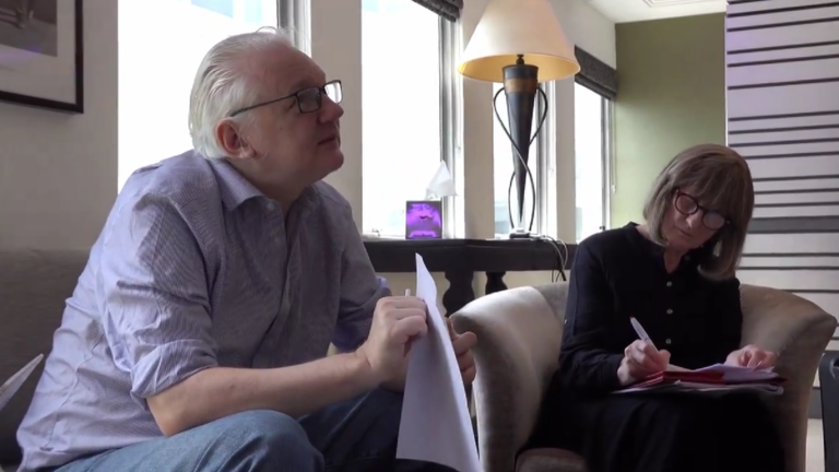 /images/noticias/Julian Assange libertado da prisao no Reino Unido.jpg